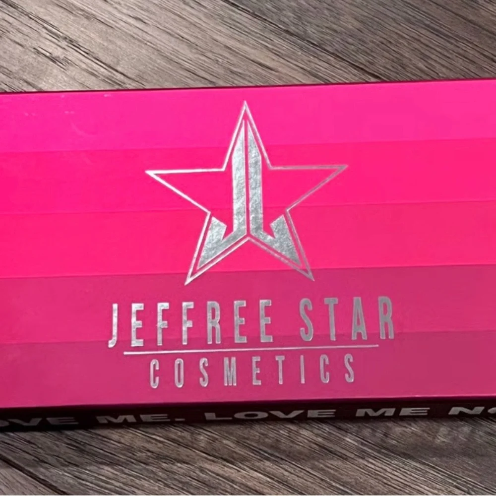 Jeffree Star Mini Velour Liquid Lipstick Set -Pink and Red Shades - Picture 5 of 6